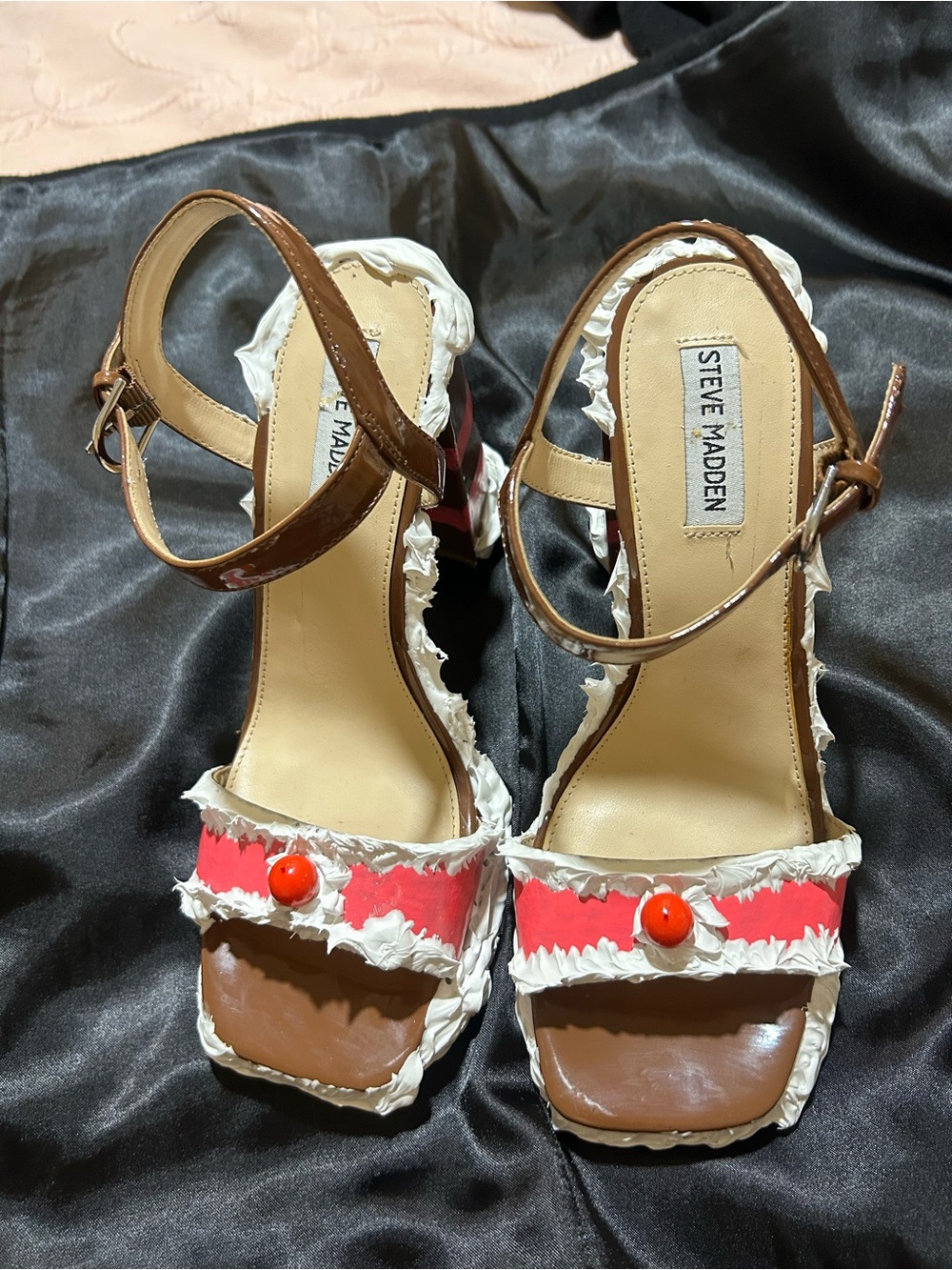 Cake Heels size 9